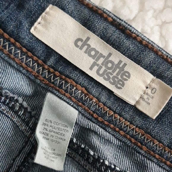 Short/Top - Picture 3 of 7